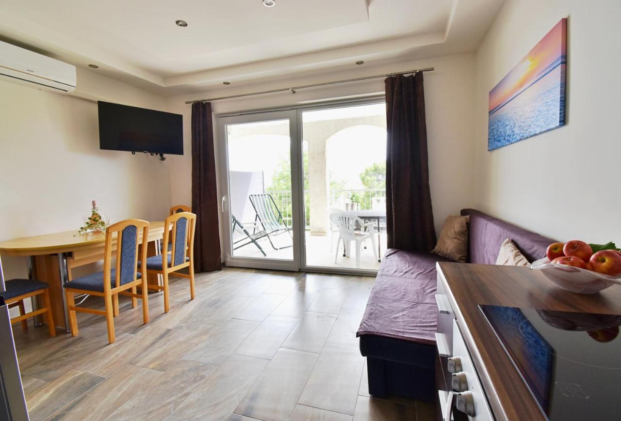 Apartmani Solis Vir Εξωτερικό φωτογραφία
