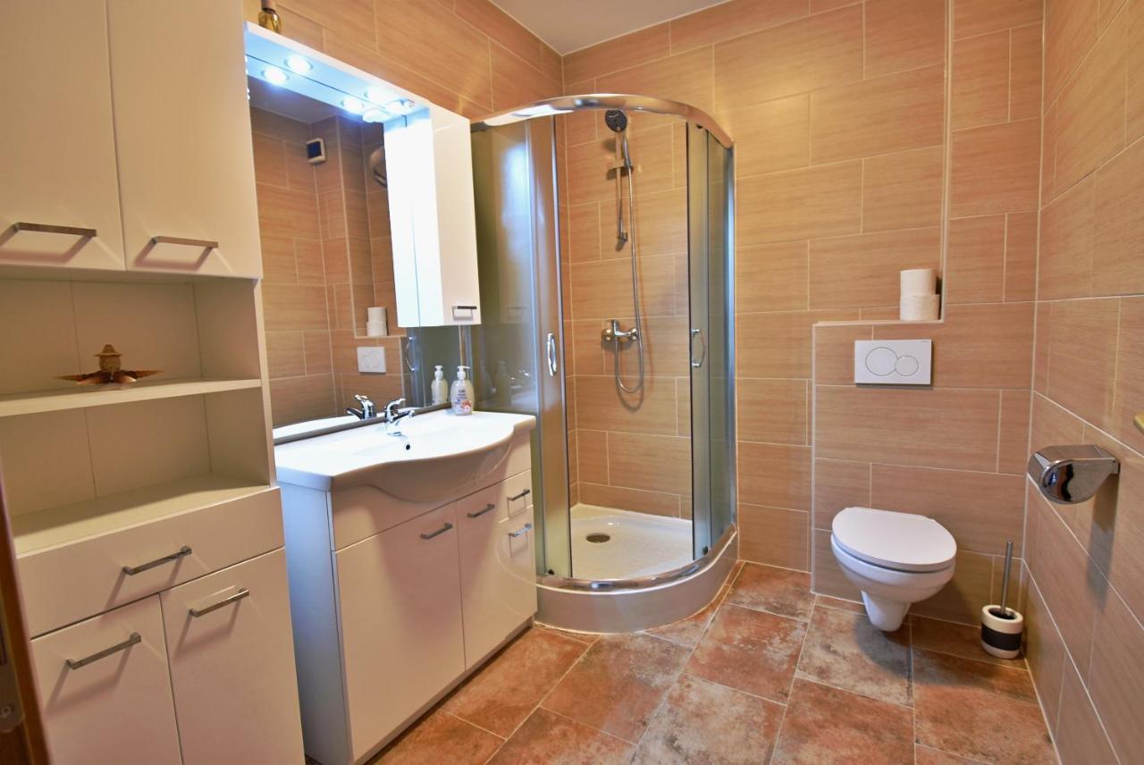 Apartmani Solis Vir Εξωτερικό φωτογραφία