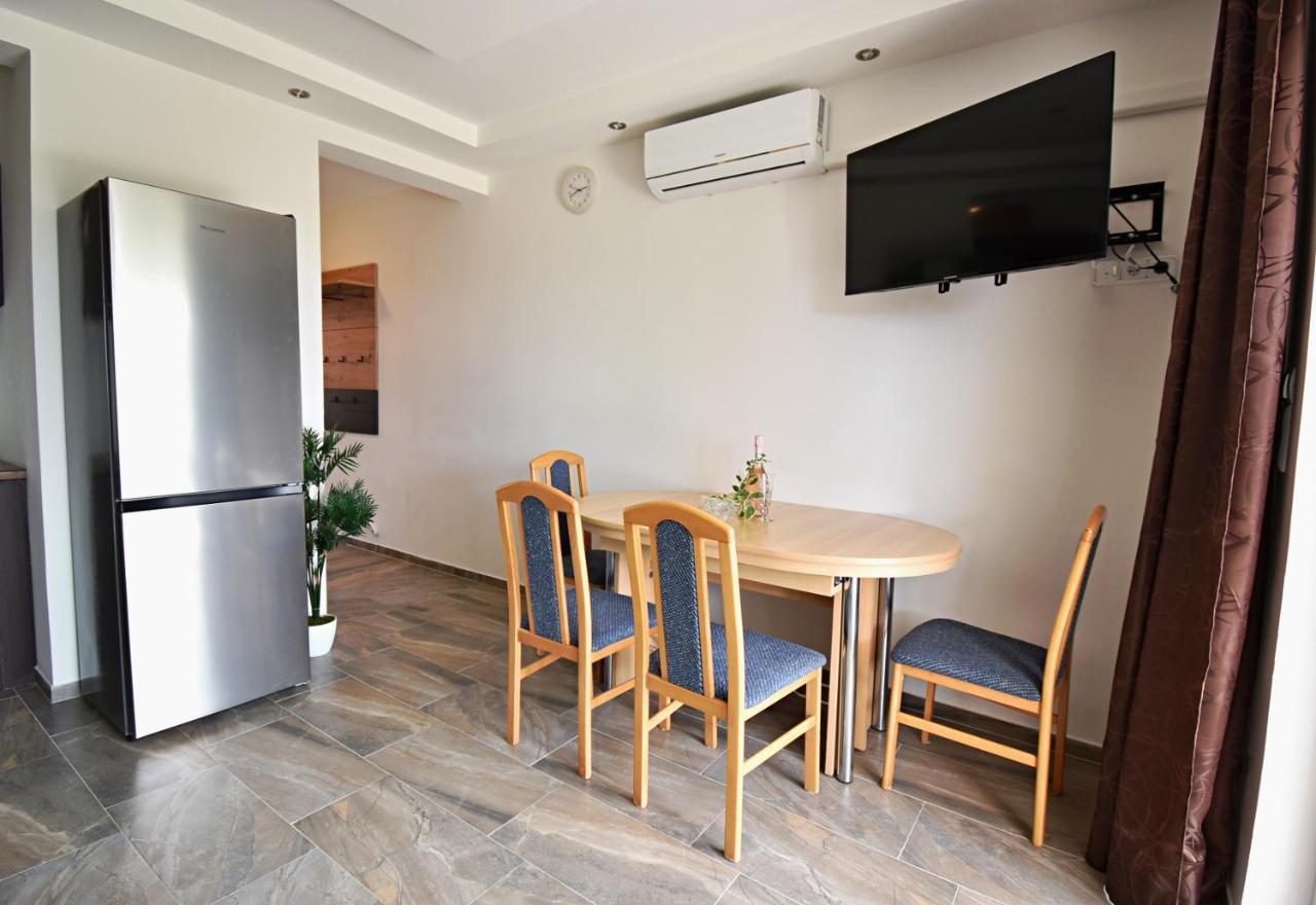 Apartmani Solis Vir Εξωτερικό φωτογραφία